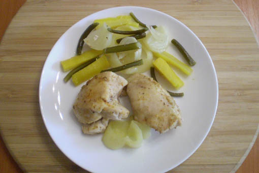 Курица с овощами в пароварке